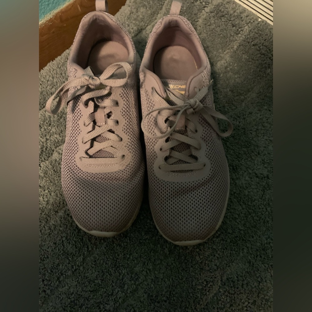 tennis shoes were worn a couple of time. size 7.5